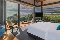 Bedroom and sea view